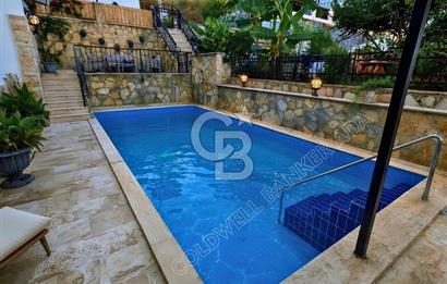 Coldwell Banker Güvencesiyle Merkezi Konumda Satılık 3+1 Villa