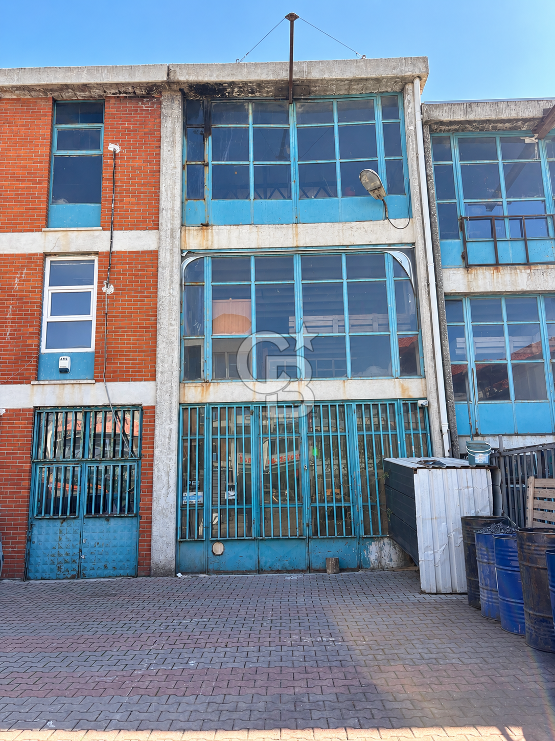 İVEDİK OSBDE MERKEZİ KONUMDA 400 M² 3 KATLI SATILIK İŞ YERİ