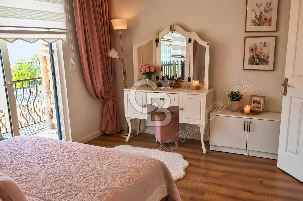 Coldwell Banker Güvencesiyle Merkezi Konumda Satılık 3+1 Villa