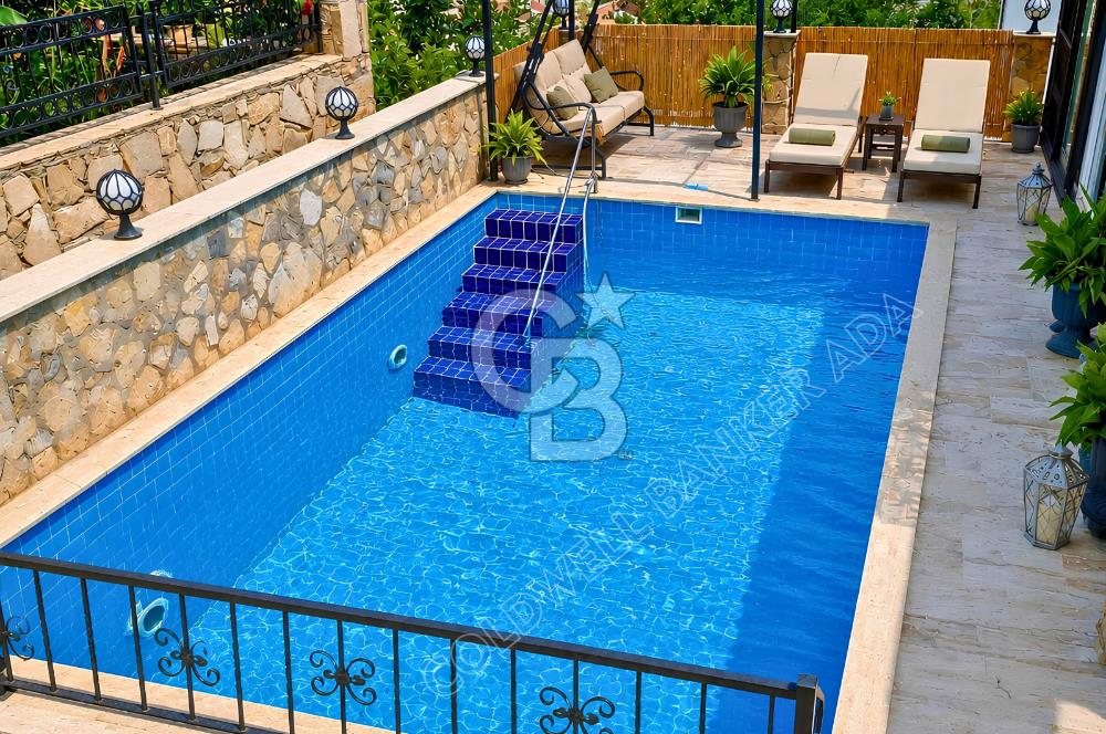 Coldwell Banker Güvencesiyle Merkezi Konumda Satılık 3+1 Villa
