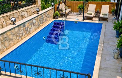 Coldwell Banker Güvencesiyle Merkezi Konumda Satılık 3+1 Villa