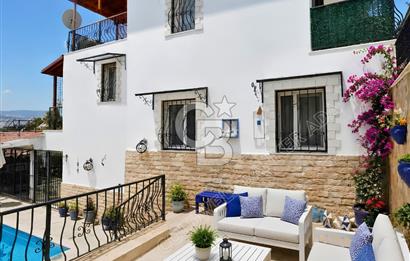 Coldwell Banker Güvencesiyle Merkezi Konumda Satılık 3+1 Villa