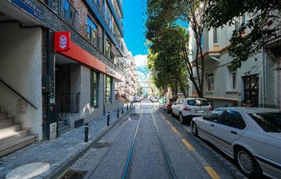 KADIKÖY MODA'DA BANKA KİRACILI EMSALSİZ SATILIK FIRSAT DÜKKAN