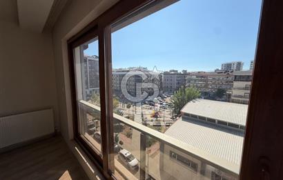 Karşıyaka Şemikler'de Geniş Teraslı, Dubleks 4+1 Kiralık Daire