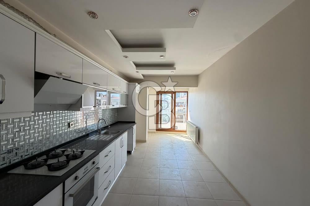 Karşıyaka Şemikler'de Geniş Teraslı, Dubleks 4+1 Kiralık Daire