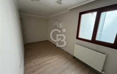 Karşıyaka Şemikler'de Geniş Teraslı, Dubleks 4+1 Kiralık Daire