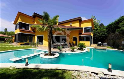 Çekmeköy Reşadiye'de Özel Saunalı, Şelaleli Satılık Villa