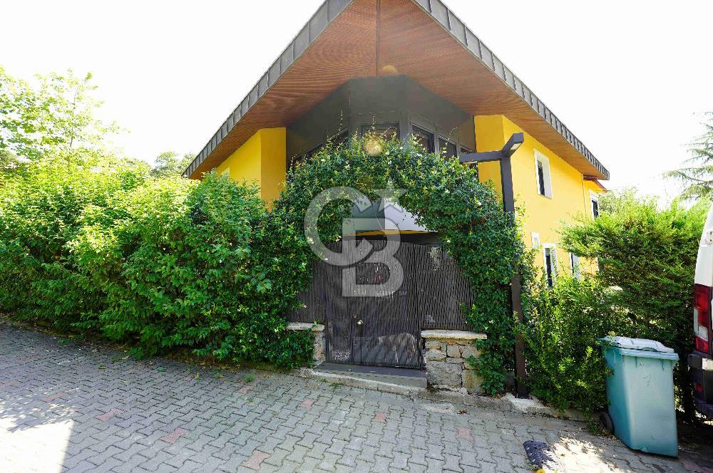Çekmeköy Reşadiye'de Özel Saunalı, Şelaleli Satılık Villa
