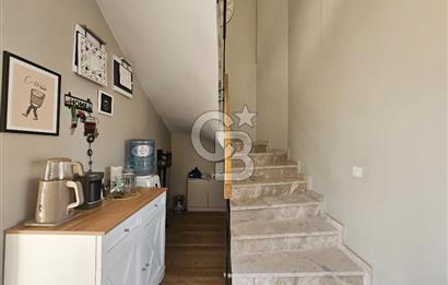Ayvalık Altınova'da Havuzlu Sitede 3+1 Kiralık Dubleks