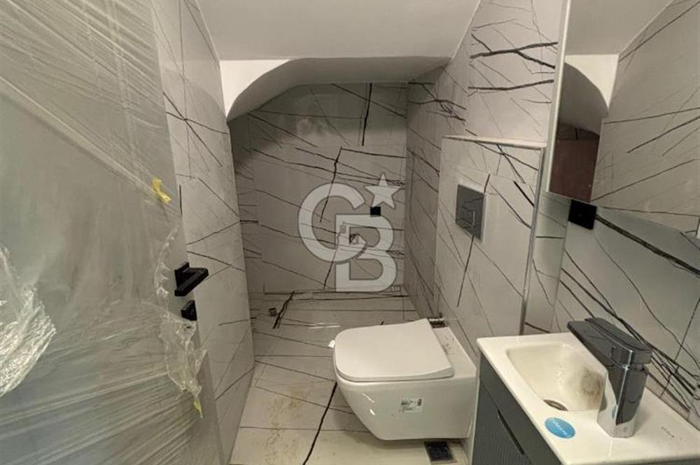 Güzelbahçe Yelki'de Merkezi Konumda Güneş Enerji Sistemli Kiralık 4+1 Villa