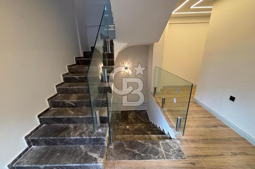 Güzelbahçe Yelki'de Merkezi Konumda Güneş Enerji Sistemli Kiralık 4+1 Villa