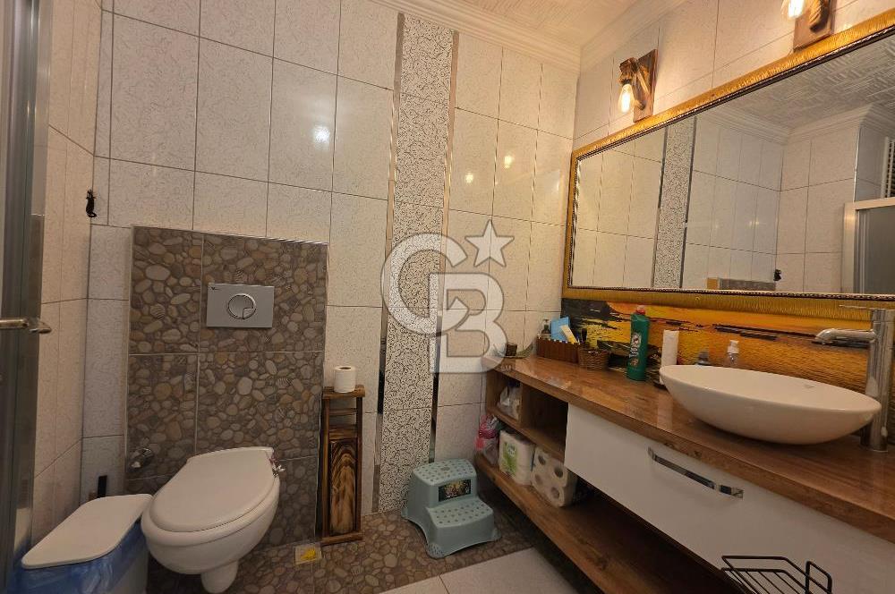 Kuşadası Davutlar Merkezde Satılık 5+1 Çatı Dubleks