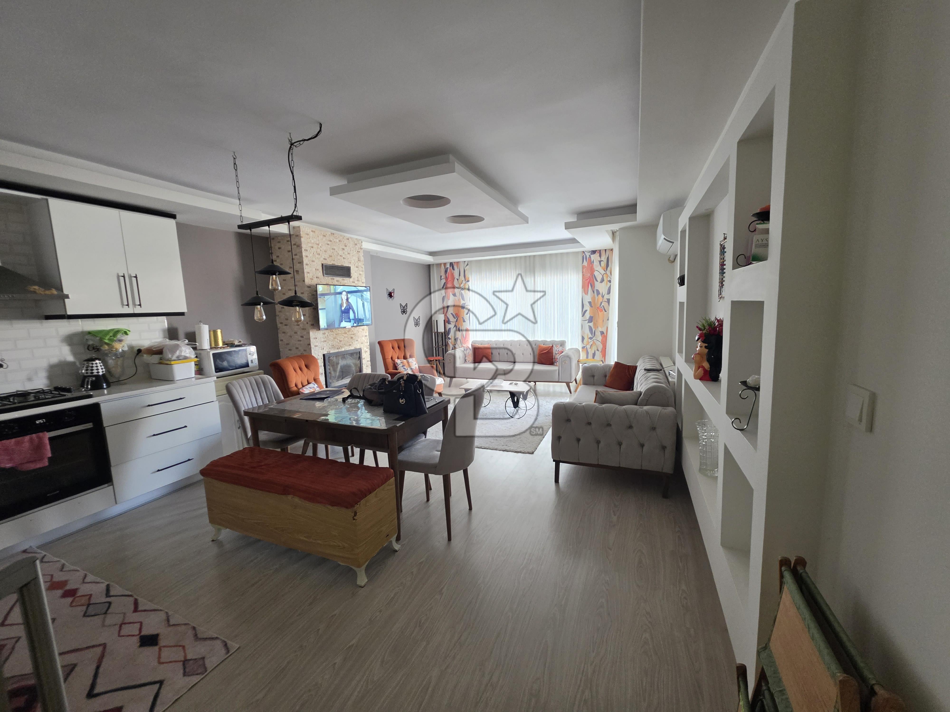 Kuşadası Davutlar Merkezde Satılık 5+1 Çatı Dubleks