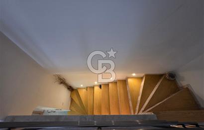 Kuşadası Davutlar Merkezde Satılık 5+1 Çatı Dubleks