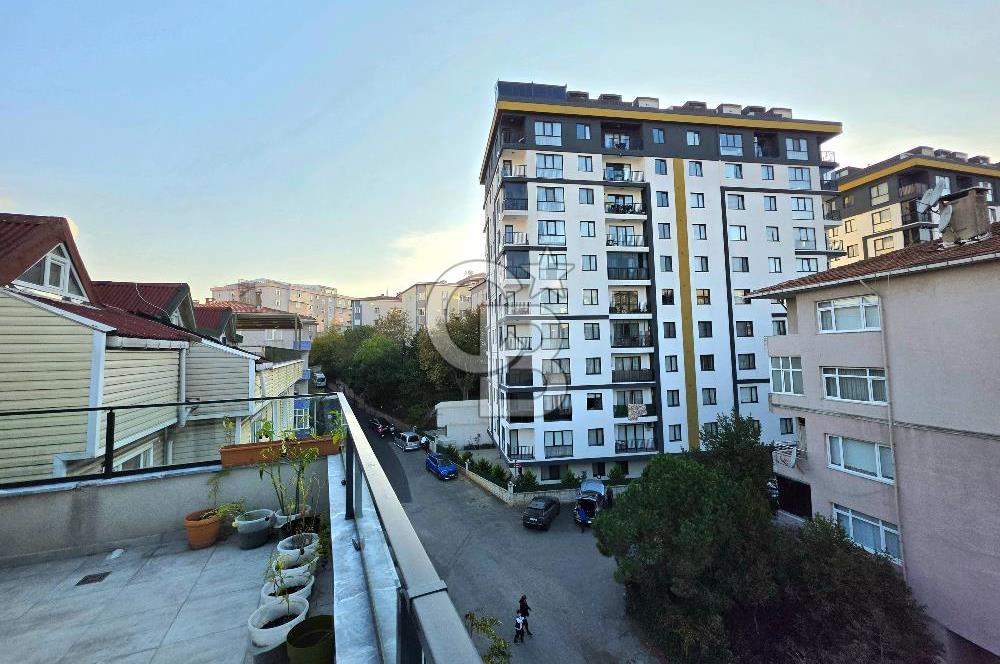 Eyüpsultan Akşemsettin de Park ve Metro Yakını, Otoparklı Dublek