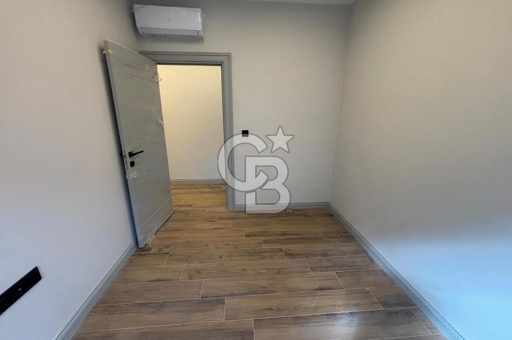 Güzelbahçe Yelki'de Merkezi Konumda Güneş Enerji Sistemli Kiralık 4+1 Villa