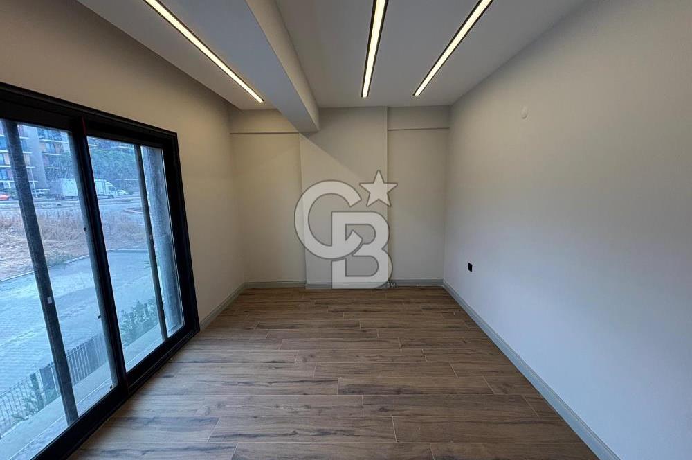 Güzelbahçe Yelki'de Merkezi Konumda Güneş Enerji Sistemli Kiralık 4+1 Villa
