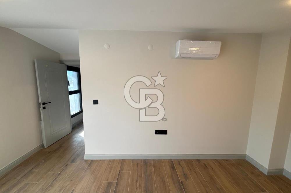 Güzelbahçe Yelki'de Merkezi Konumda Güneş Enerji Sistemli Kiralık 4+1 Villa