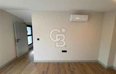 Güzelbahçe Yelki'de Merkezi Konumda Güneş Enerji Sistemli Kiralık 4+1 Villa