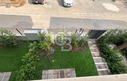 Güzelbahçe Yelki'de Merkezi Konumda Güneş Enerji Sistemli Kiralık 4+1 Villa