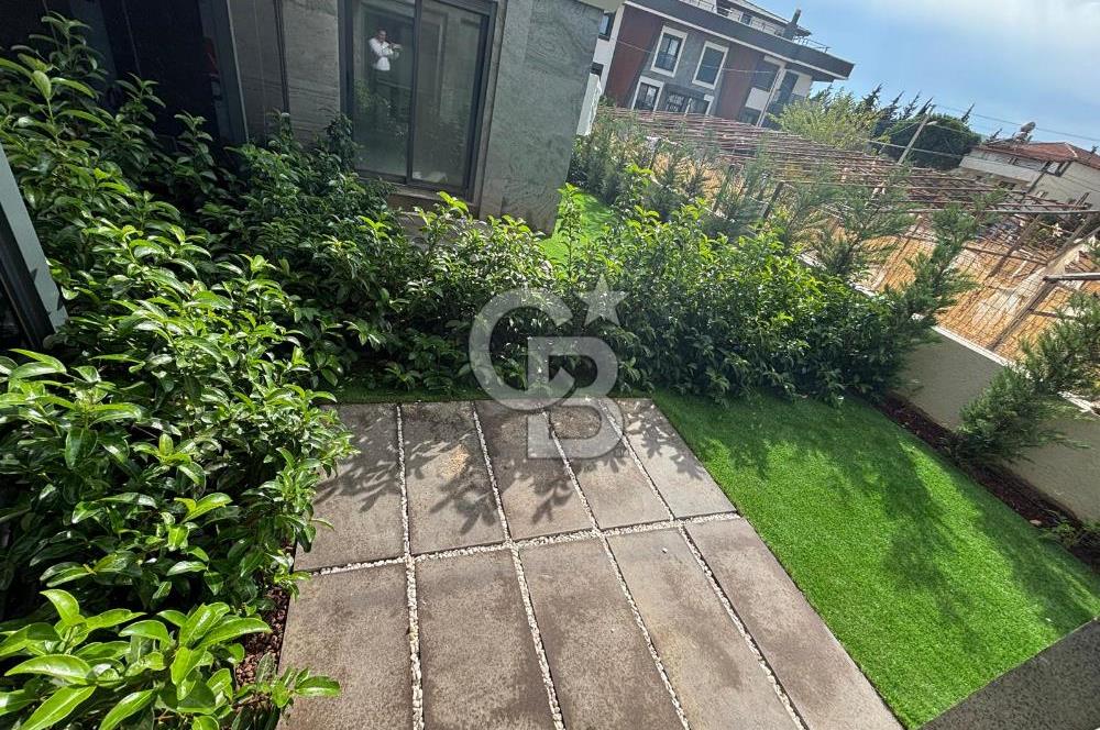 Güzelbahçe Yelki'de Merkezi Konumda Güneş Enerji Sistemli Kiralık 4+1 Villa