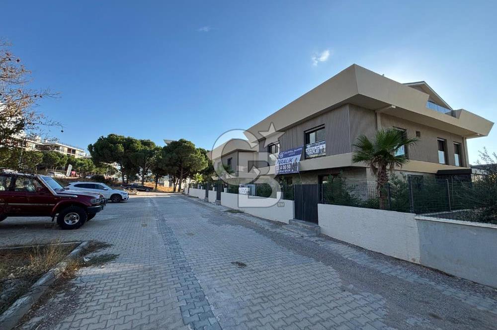 Güzelbahçe Yelki'de Merkezi Konumda Güneş Enerji Sistemli Kiralık 4+1 Villa