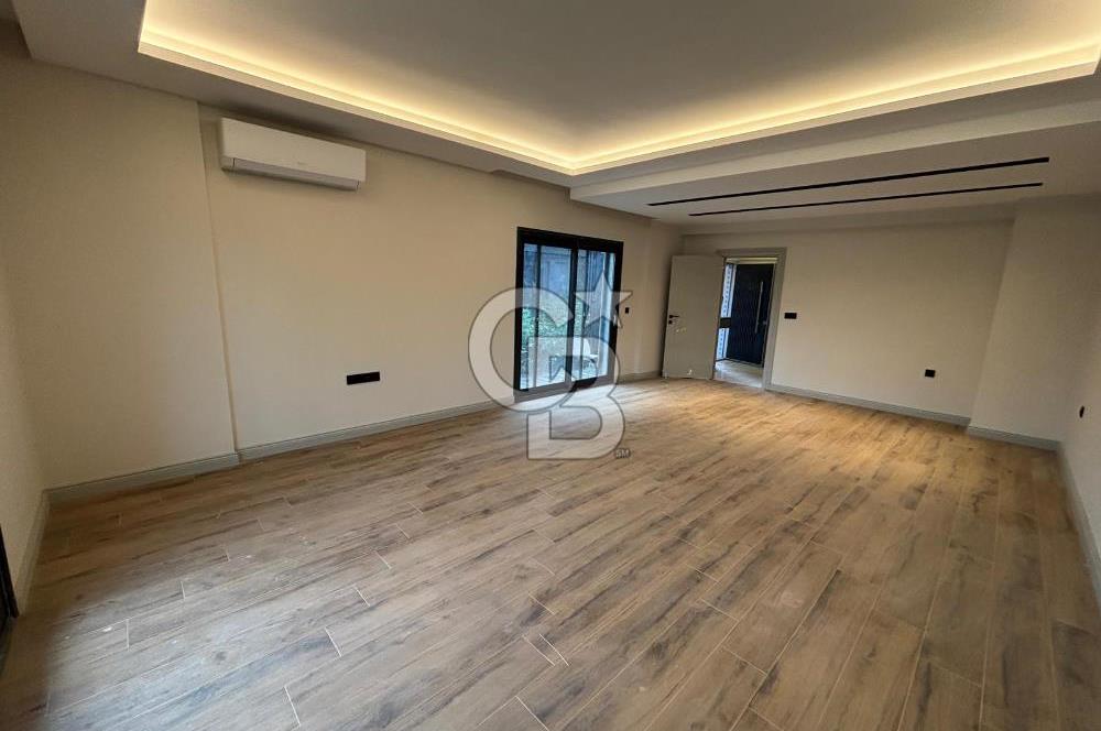 Güzelbahçe Yelki'de Merkezi Konumda Güneş Enerji Sistemli Kiralık 4+1 Villa