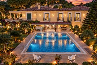 ÇEŞME FAHRETTİN PAŞA'DA 3.771 M² ARAZİDE, ÖZEL PEYZAJLI 6+1 VİLLA - 1 - 377086
