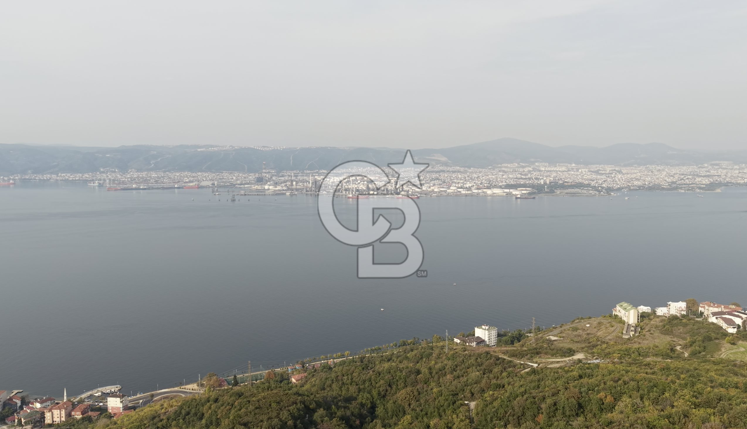 FIRSAT HALIDERE KÖRFEZ MANZARALI İMARA YAKIN KONUMDA 2700 M2 BAĞ