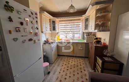 Merkezi Konumda Geniş 2+1 Ara Katta Satılık Daire