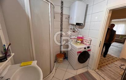 Merkezi Konumda Geniş 2+1 Ara Katta Satılık Daire