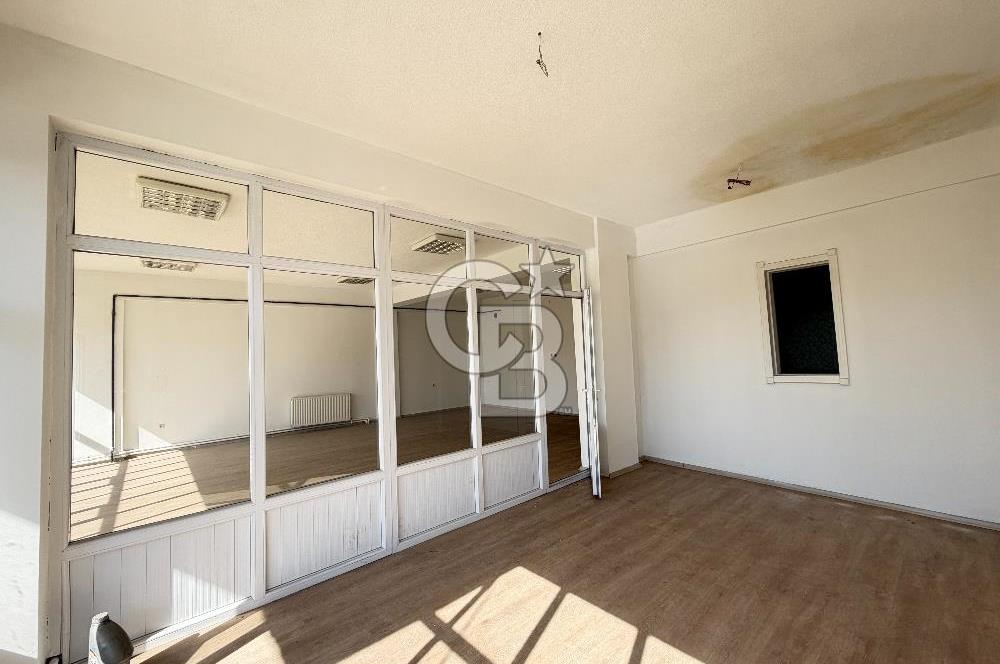 CADDEYE YAKIN YAPILI VE 380 V. SANAYİ ELKTRİKLİ 375 M2 KAPALI ALANLI KİRALIK İŞYERİ
