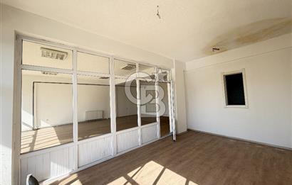 CADDEYE YAKIN YAPILI VE 380 V. SANAYİ ELKTRİKLİ 375 M2 KAPALI ALANLI KİRALIK İŞYERİ