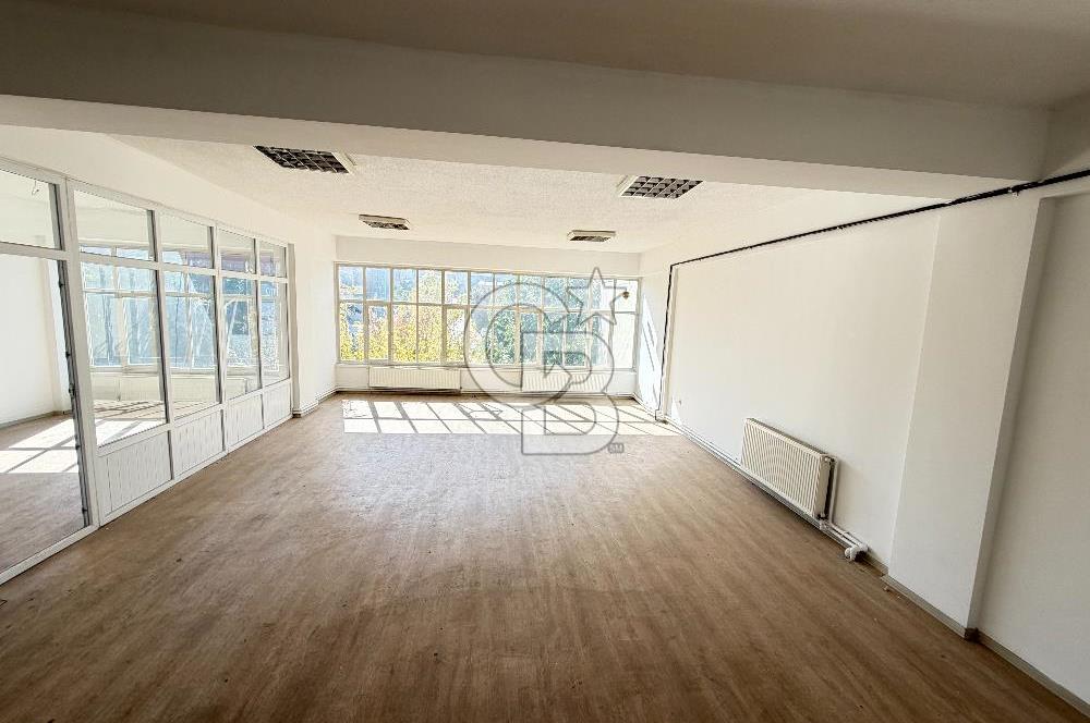 CADDEYE YAKIN YAPILI VE 380 V. SANAYİ ELKTRİKLİ 375 M2 KAPALI ALANLI KİRALIK İŞYERİ