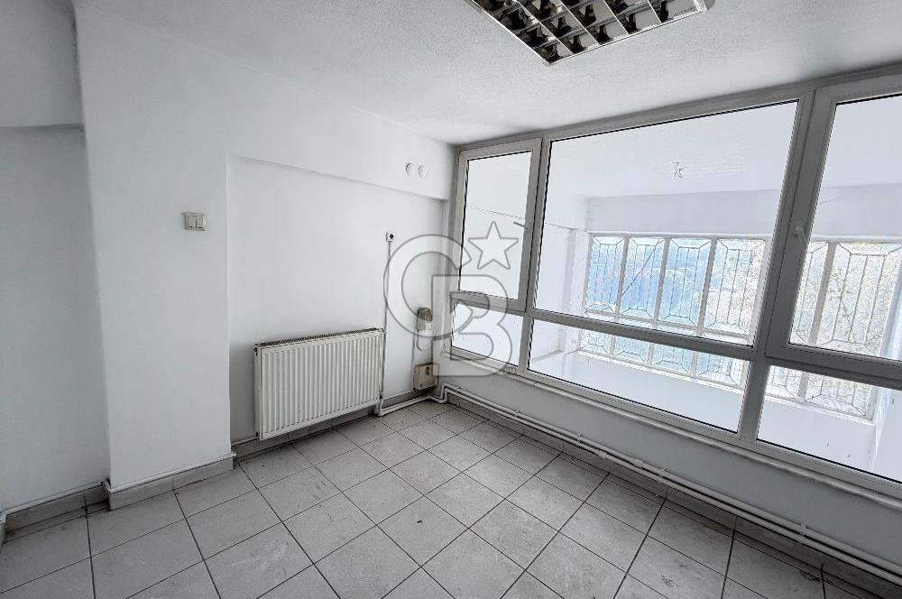 CADDEYE YAKIN YAPILI VE 380 V. SANAYİ ELKTRİKLİ 375 M2 KAPALI ALANLI KİRALIK İŞYERİ