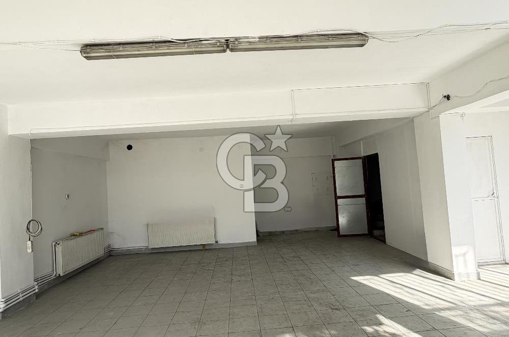 CADDEYE YAKIN YAPILI VE 380 V. SANAYİ ELKTRİKLİ 375 M2 KAPALI ALANLI KİRALIK İŞYERİ