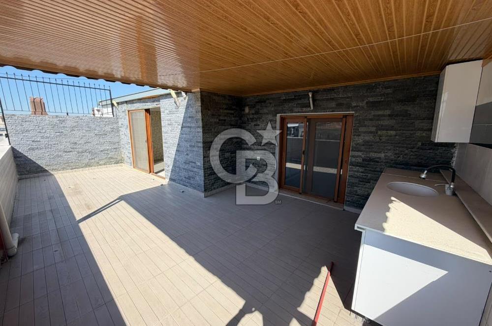 Karşıyaka Şemikler'de Geniş Teraslı, Dubleks 4+1 Kiralık Daire
