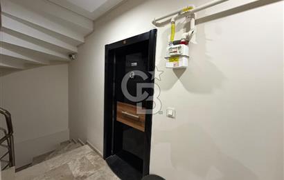 Karşıyaka Şemikler'de Geniş Teraslı, Dubleks 4+1 Kiralık Daire
