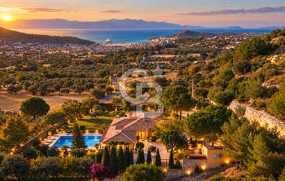 ÇEŞME FAHRETTİN PAŞA'DA 3.771 M² ARAZİDE, ÖZEL PEYZAJLI 6+1 VİLLA