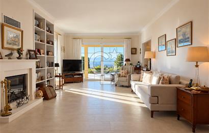 ÇEŞME FAHRETTİN PAŞA'DA 3.771 M² ARAZİDE, ÖZEL PEYZAJLI 6+1 VİLLA