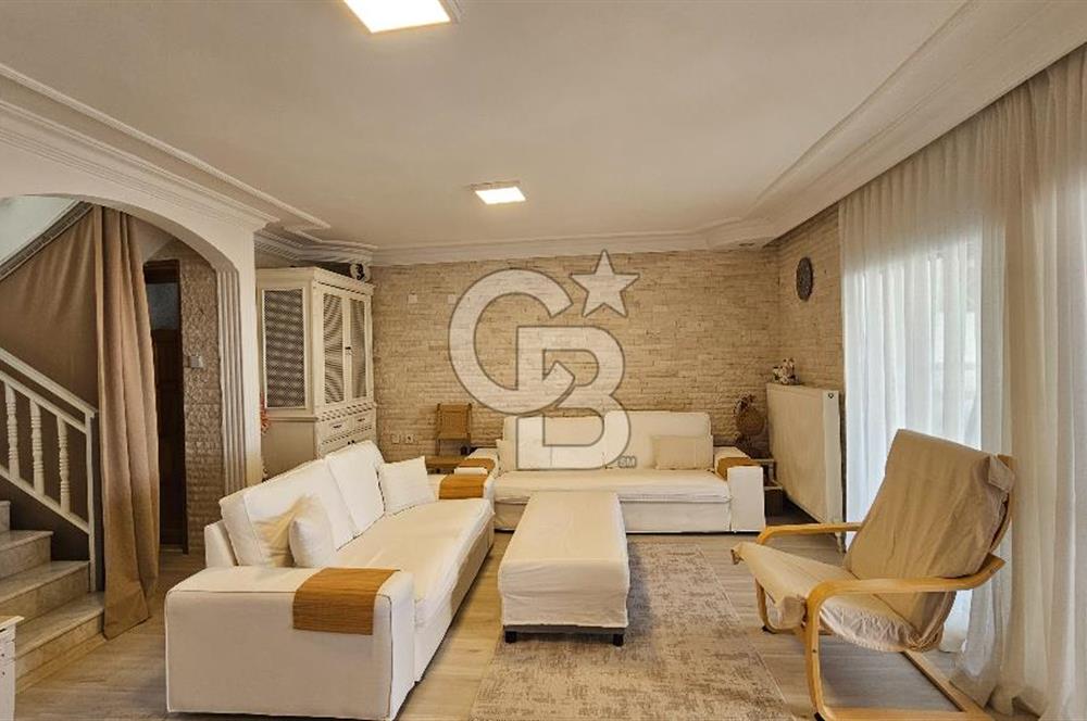 DENİZ MANZARALI HAVUZLU SİTE İÇİNDE SATILIK TRİPLEKS VİLLA