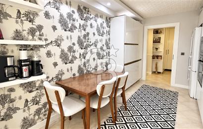 Kent Life Sitesi'nde Satılık 2+1 Köşe Bahçe Katı