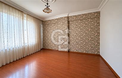 Ümraniye İstiklal Mahallesi nde Satılık 3 +1 Daire