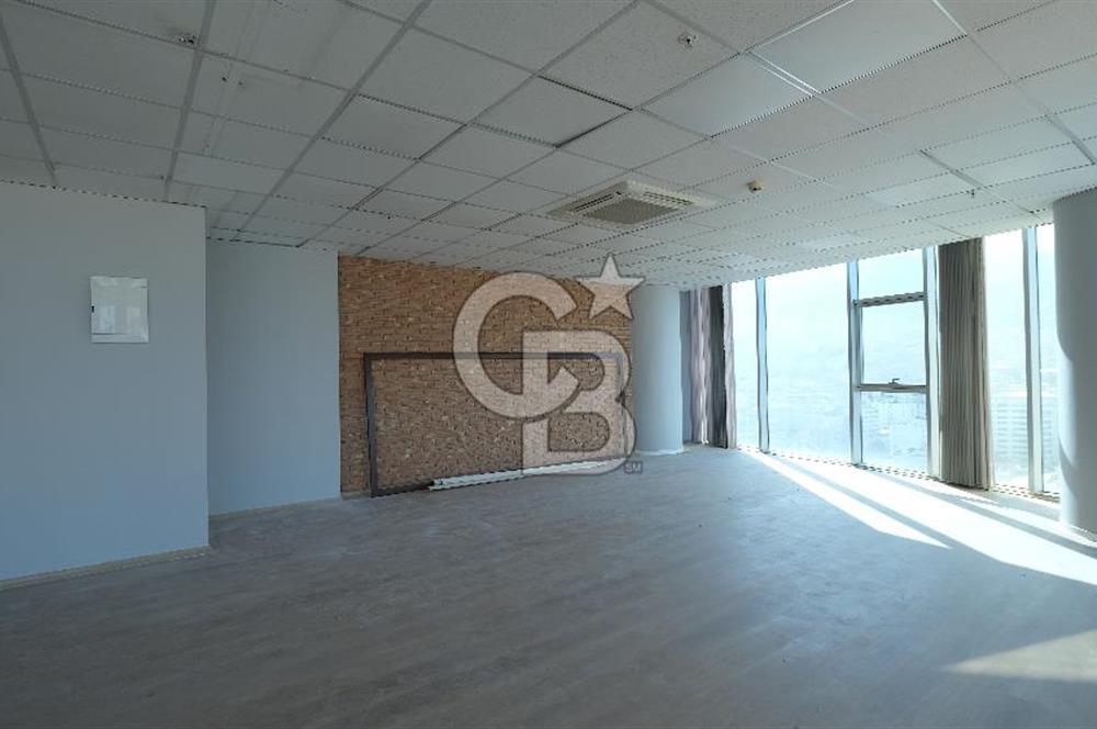 EVKE TRADE TOWER EMSALLERİNİN ALTINDA SATILIK OFİS