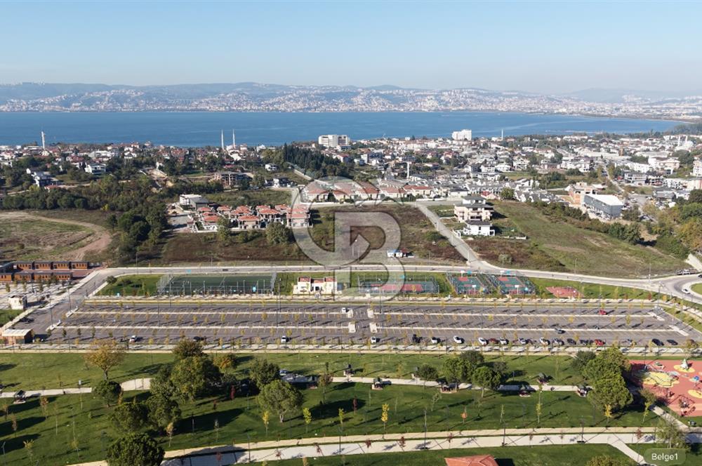 YARISI PEŞİN YARISI VADELİ BAŞİSKELE DENİZ MANZARALI 4+1 VİLLA