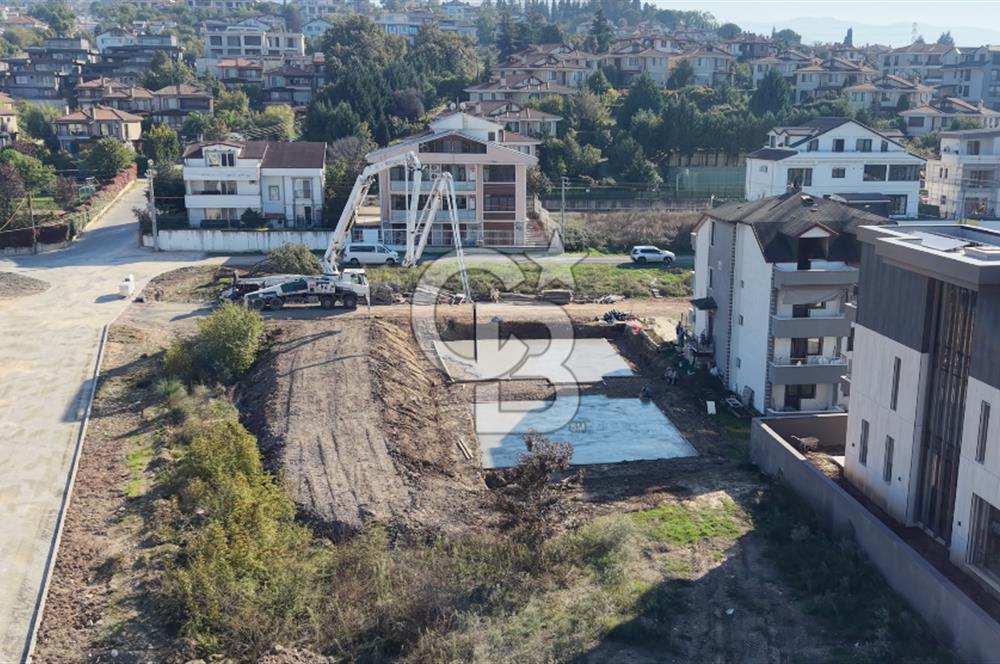 YARISI PEŞİN YARISI VADELİ BAŞİSKELE DENİZ MANZARALI 4+1 VİLLA