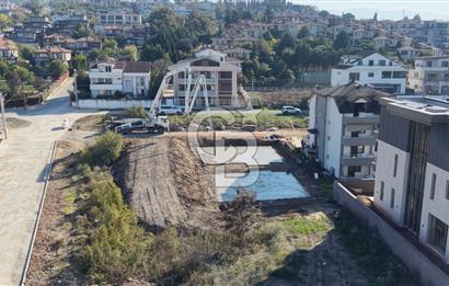 YARISI PEŞİN YARISI VADELİ BAŞİSKELE DENİZ MANZARALI 4+1 VİLLA