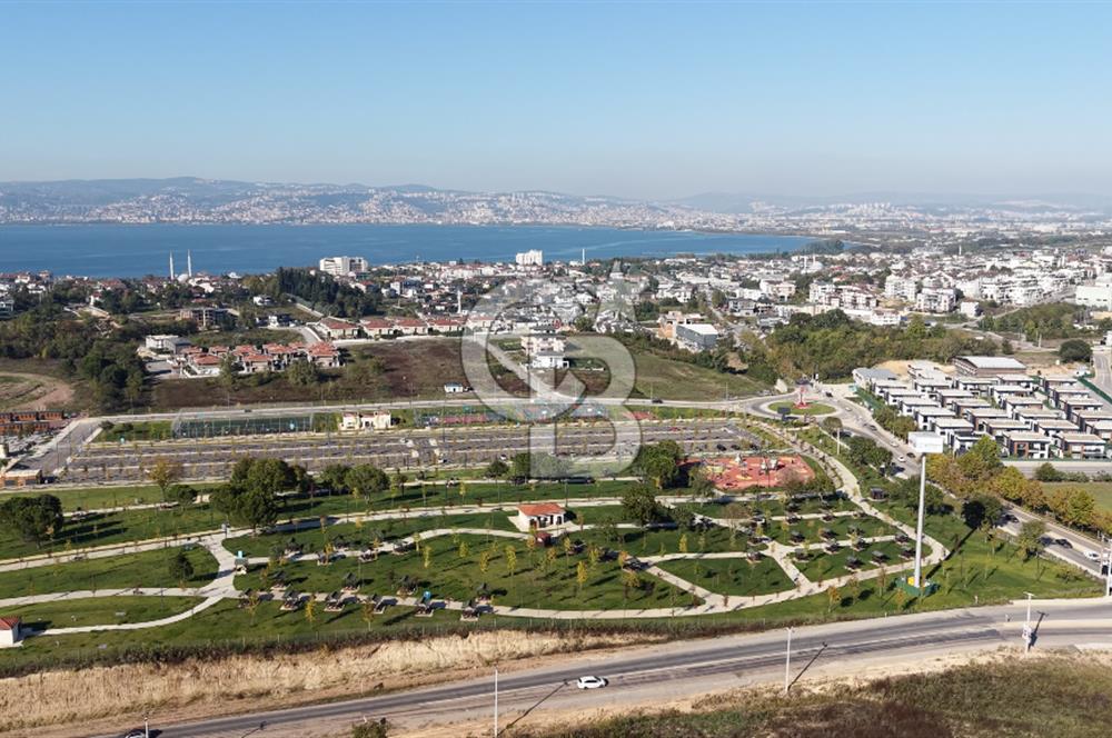 YARISI PEŞİN YARISI VADELİ BAŞİSKELE DENİZ MANZARALI 4+1 VİLLA
