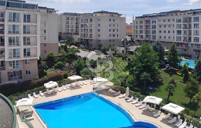 Kent Life Sitesi'nde Satılık 2+1 Köşe Bahçe Katı
