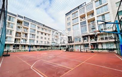 Kent Life Sitesi'nde Satılık 2+1 Köşe Bahçe Katı